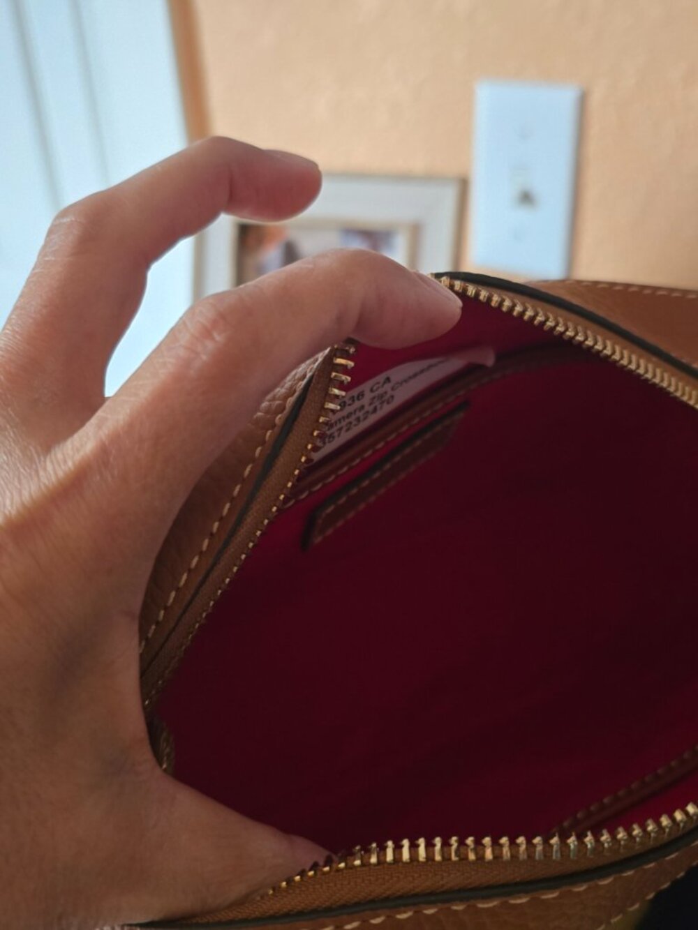 Pebble Grain Camera Zip Crossbody - Picture 8 of 14